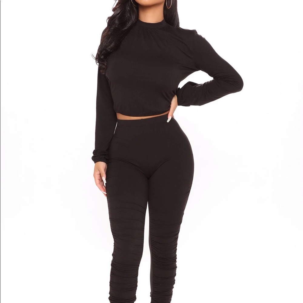 Fashion Nova Women’s Legging Set